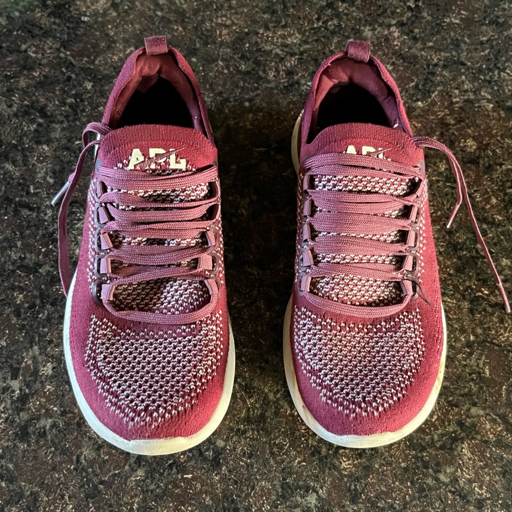 APL Techloom Breeze Burgundy Sneakers - Picture 2 of 8